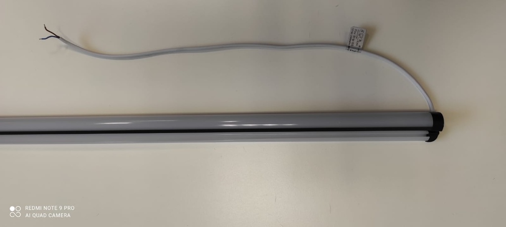 Éclairage extérieur au-dessus de la porte de la cellule
