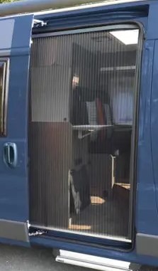 Muggen schuifdeur remicare van pössl/globecar
