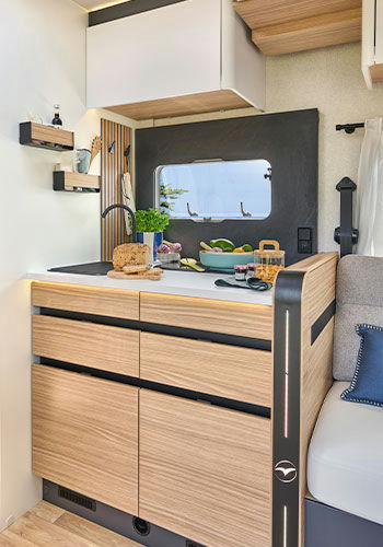 hBMBY9zAplqafv_fyXKMWc8MdtNhQXs-F-RT5Kq06ko.jfif