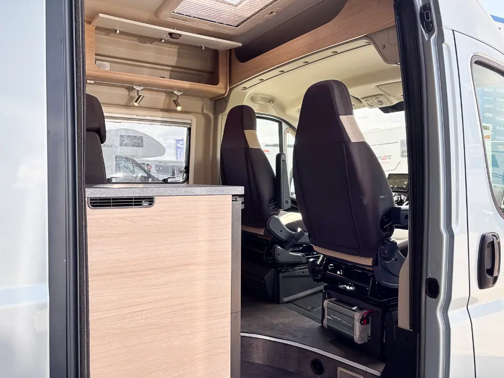 OBF-096-RoadCarr-R60-7439.webp