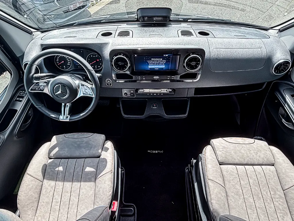 77-ROBETA-ADONIS-Mercedes-7600.webp
