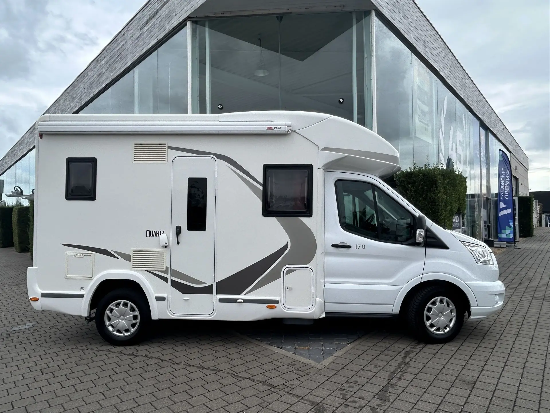 Challenger 170 Quartz 170 Pk/Cv Man.
