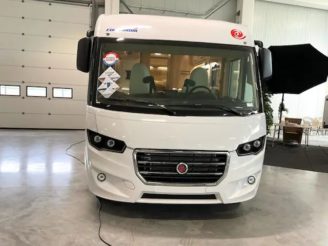 Eura Mobil IL 720 EF 180 Pk/Cv Aut.