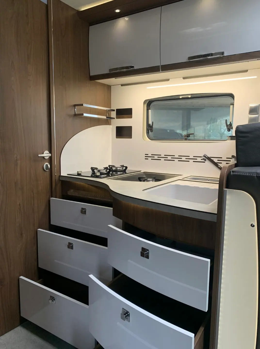 Frankia F-Line Titan 840 QD Fiat 160 PK/Cv aut.