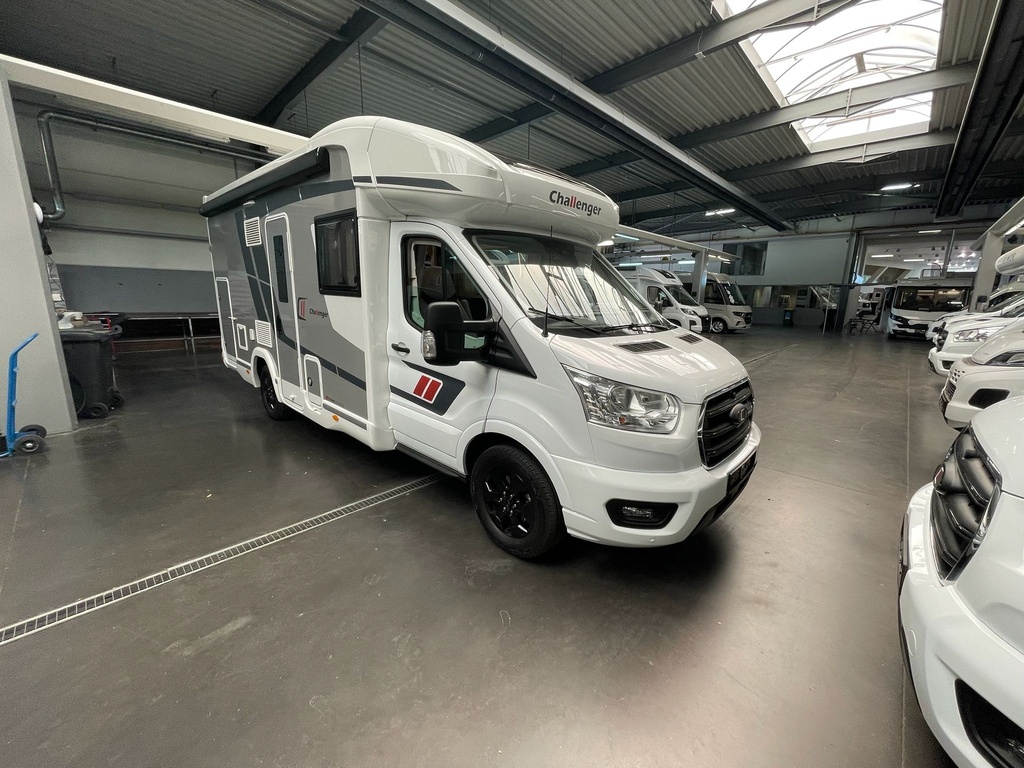 Challenger 270 Etape Edition 165 Pk/Cv Aut.