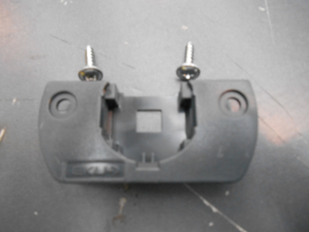 Houder voor rolsysteem deur